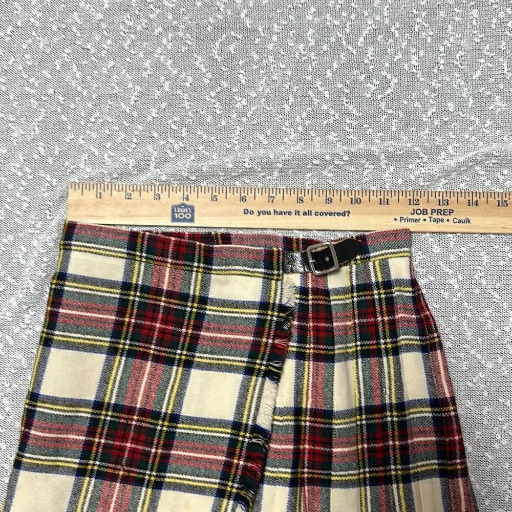 Home industries girls size XL checkered tartan plaid Scottish kilt skirt